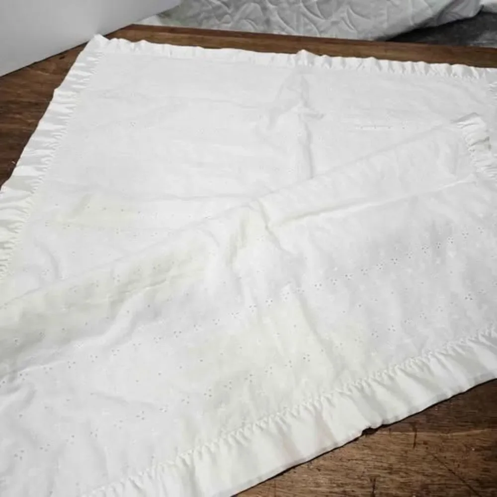 Unbranded elegant white